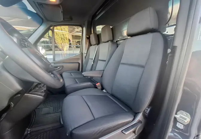 Mercedes Benz Sprinter 516 CDI - Detalhes